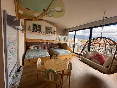 Apartamento de 3 alcobas en venta en Chico Navarra, Bogotá, 321 m² · foto 12 de 20