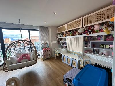 Apartamento de 3 alcobas en venta en Chico Navarra, Bogotá, 321 m² · foto 13 de 20