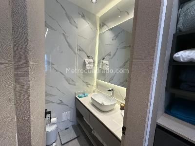 Apartamento de 3 alcobas en venta en Chico Navarra, Bogotá, 321 m² · foto 18 de 20