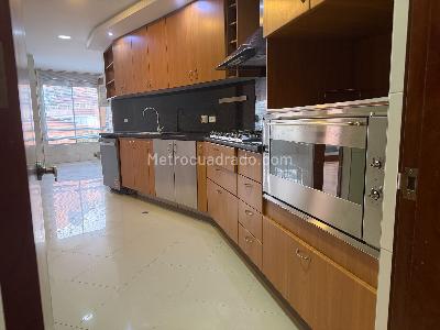 Apartamento en venta en Los Rosales, Bogotá · foto 8 de 20