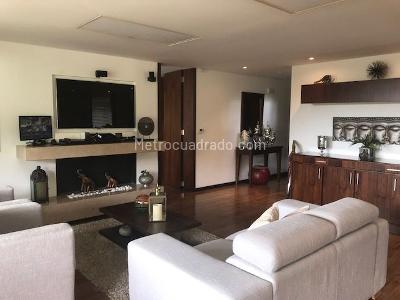 Casa en venta en Prados Del Este, La Calera · foto 12 de 19
