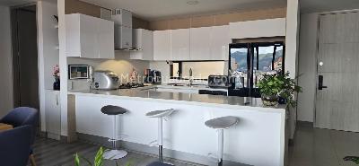 Apartamento en venta en Lagos De Cordoba, Bogotá · foto 5 de 9