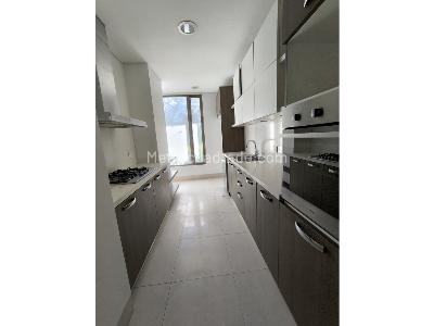 Apartamento de 3 alcobas en arriendo en Chico, Bogotá, 170 m² · foto 8 de 20