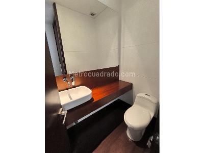 Apartamento de 3 alcobas en arriendo en Chico, Bogotá, 170 m² · foto 10 de 20