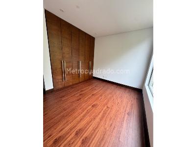 Apartamento de 3 alcobas en arriendo en Chico, Bogotá, 170 m² · foto 15 de 20
