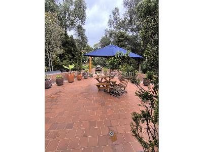 Apartamento de 3 alcobas en venta en Bosque Medina, Bogotá, 300 m² · foto 2 de 20