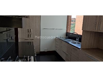 Apartamento de 3 alcobas en venta en Chico Reservado, Bogotá, 250 m² · foto 9 de 20