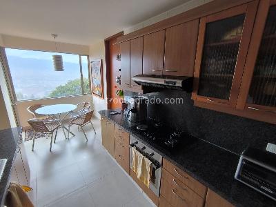Apartamento de 3 alcobas en venta en Balcones De Lindaraja, Bogotá, 193 m² · foto 19 de 20