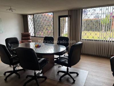 Casa de 3 alcobas en venta en San Nicolas, Bogotá, 290 m² · foto 10 de 15