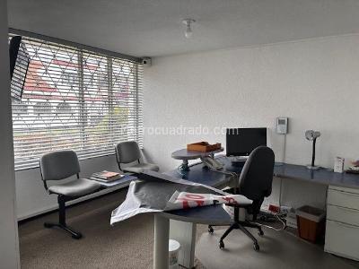 Casa de 3 alcobas en venta en San Nicolas, Bogotá, 290 m² · foto 8 de 15