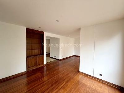 Apartamento en venta en Chico Reservado, Bogotá · foto 4 de 19