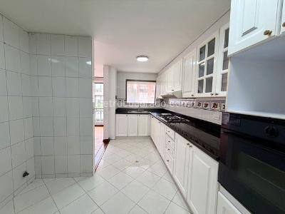 Apartamento en venta en Chico Reservado, Bogotá · foto 9 de 19