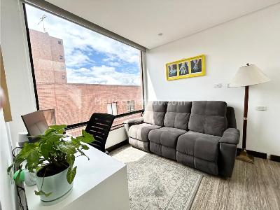 Apartamento de 2 alcobas en venta en Los Rosales, Bogotá, 92 m² · foto 12 de 19