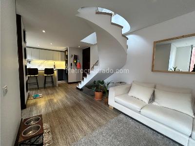 Apartamento de 2 alcobas en venta en Los Rosales, Bogotá, 92 m² · foto 8 de 19