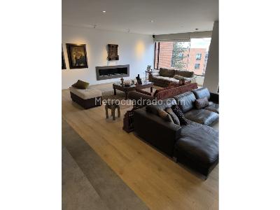 Apartamento de 3 alcobas en venta en Los Rosales, Bogotá, 330 m² · foto 3 de 20