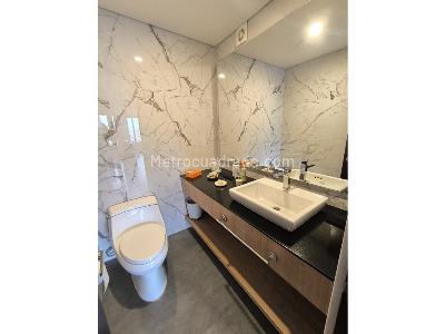 Apartamento de 3 alcobas en venta en Los Rosales, Bogotá, 330 m² · foto 13 de 20