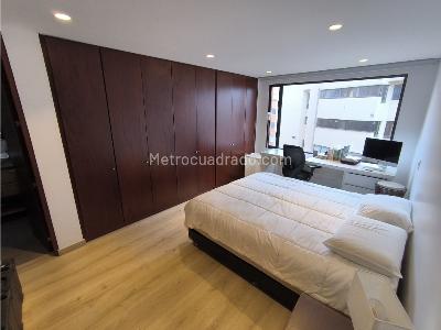 Apartamento de 3 alcobas en venta en Los Rosales, Bogotá, 330 m² · foto 16 de 20