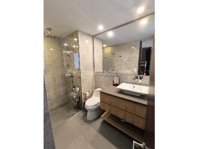 Apartamento de 3 alcobas en venta en Los Rosales, Bogotá, 330 m² · foto 17 de 20