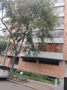Apartamento de 2 alcobas en venta en Chico Reservado, Bogotá, 80 m² · foto 2 de 3