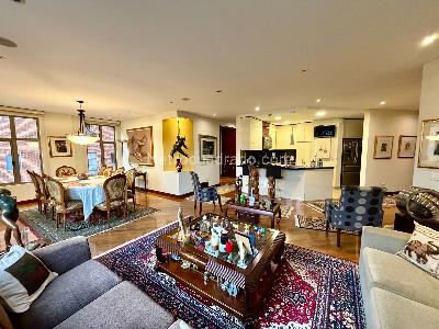 Apartamento de 3 alcobas en venta en Chico Norte, Bogotá, 154 m² · foto 2 de 20