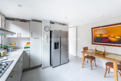 Apartamento de 3 alcobas en venta en Cabrera Chico, Bogotá, 249 m² · foto 8 de 16