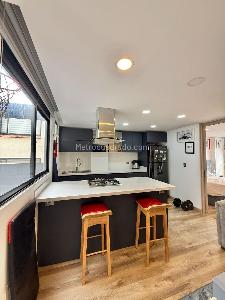 Apartamento de 1 alcoba en venta en El Batan, Bogotá, 46 m² · foto 3 de 12