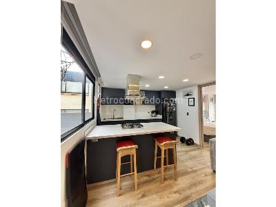 Apartaestudio en venta en El Batán, Bogotá, 46 m² · foto 3 de 12