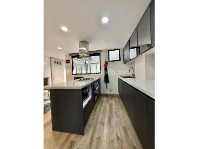 Apartaestudio en venta en El Batán, Bogotá, 46 m² · foto 4 de 12