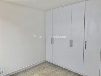 Apartamento de 3 alcobas en venta en Cedro Golf, Bogotá, 80 m² · foto 11 de 16