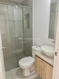Apartamento de 3 alcobas en venta en Cedro Golf, Bogotá, 80 m² · foto 12 de 16