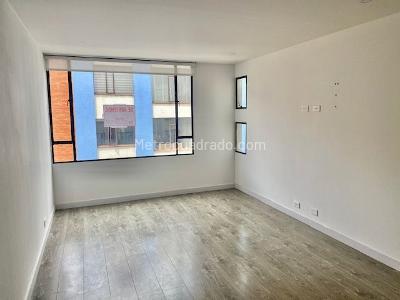 Apartamento de 3 alcobas en venta en Cedro Golf, Bogotá, 80 m² · foto 5 de 16