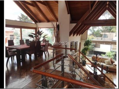 Casa de 4 alcobas en venta en Bosque De Pinos, Bogotá, 650 m² · foto 2 de 18