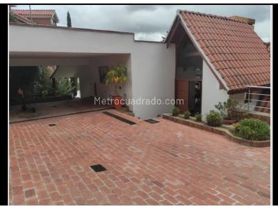 Casa de 4 alcobas en venta en Bosque De Pinos, Bogotá, 650 m² · foto 11 de 18