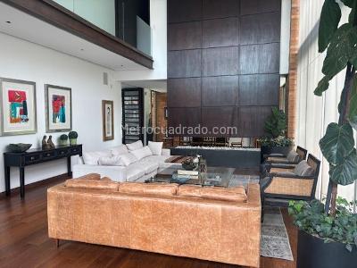 Casa de 4 alcobas en arriendo en Hacienda San Simon, Bogotá, 450 m² · foto 2 de 20