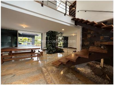 Casa de 4 alcobas en venta en Loma Del Escobero, Envigado · foto 9 de 20