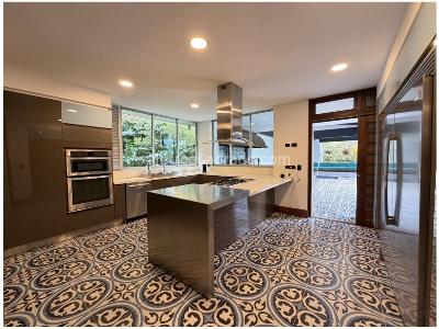 Casa de 4 alcobas en venta en Loma Del Escobero, Envigado · foto 16 de 20