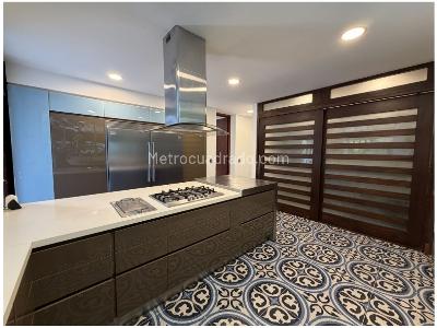 Casa de 4 alcobas en venta en Loma Del Escobero, Envigado · foto 20 de 20