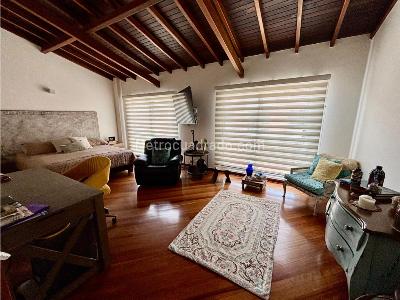 Casa de 4 alcobas en venta en San Lucas, Medellín, 316 m² · foto 15 de 19