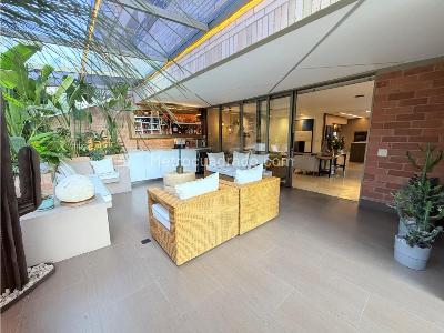 Apartamento en venta en El Poblado, Medellín · foto 2 de 20