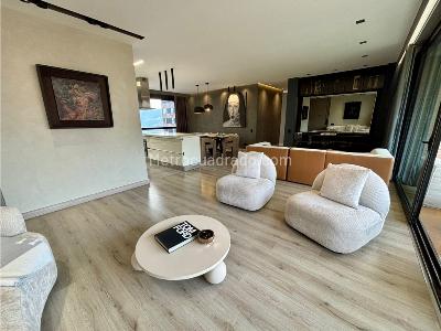 Apartamento de 3 alcobas en venta en San Lucas, Medellín, 198 m² · foto 2 de 20