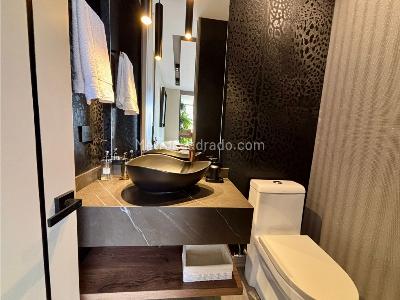 Apartamento de 3 alcobas en venta en San Lucas, Medellín, 198 m² · foto 15 de 20