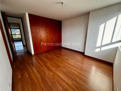 Apartamento de 3 alcobas en venta en El Poblado, Medellín, 208 m² · foto 6 de 20
