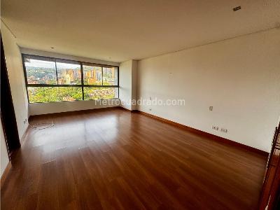 Apartamento de 3 alcobas en venta en El Poblado, Medellín, 208 m² · foto 7 de 20