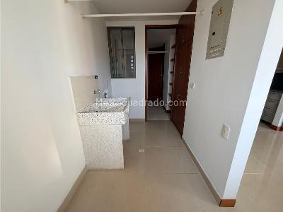Apartamento de 3 alcobas en venta en El Poblado, Medellín, 208 m² · foto 17 de 20