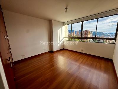 Apartamento de 3 alcobas en venta en El Poblado, Medellín, 208 m² · foto 18 de 20