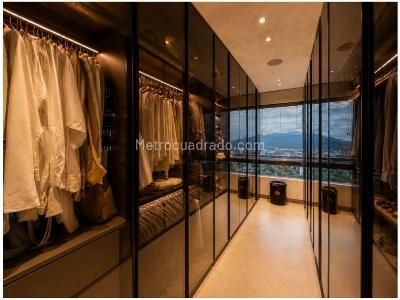 Apartamento de 3 alcobas en venta en El Poblado, Medellín, 283 m² · foto 12 de 14