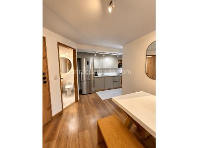 Apartaestudio en venta en El Poblado, Medellín, 51 m² · foto 10 de 11