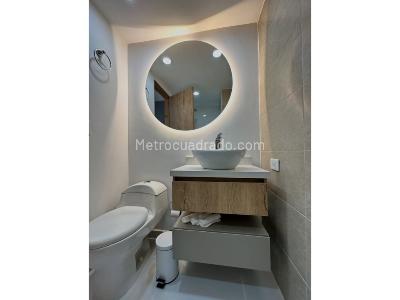 Apartaestudio en venta en El Poblado, Medellín, 51 m² · foto 11 de 11