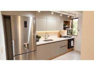 Apartaestudio en venta en El Poblado, Medellín, 51 m² · foto 9 de 11