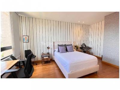 Apartamento de 3 alcobas en venta en El Poblado, Medellín, 248 m² · foto 14 de 20